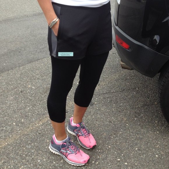 RWW One Piece Capri Leggings with Layered Short and Two Zippered Pockets - Picture 5 of 9